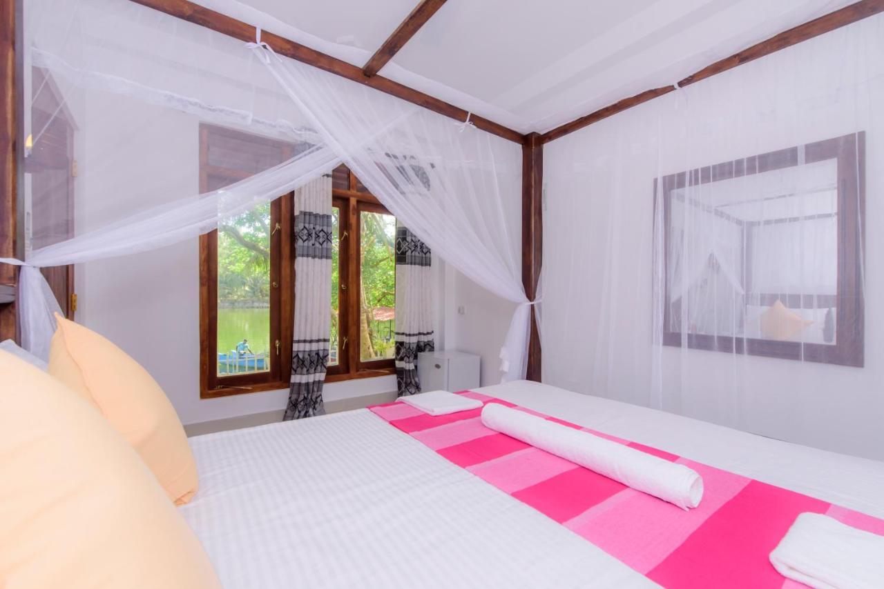 Scenery River Star Hotel Хикадува Екстериор снимка