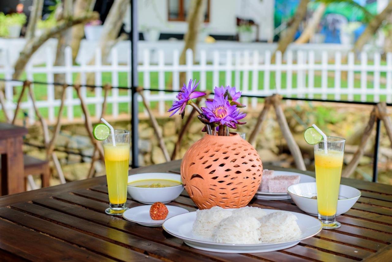 Scenery River Star Hotel Хикадува Екстериор снимка