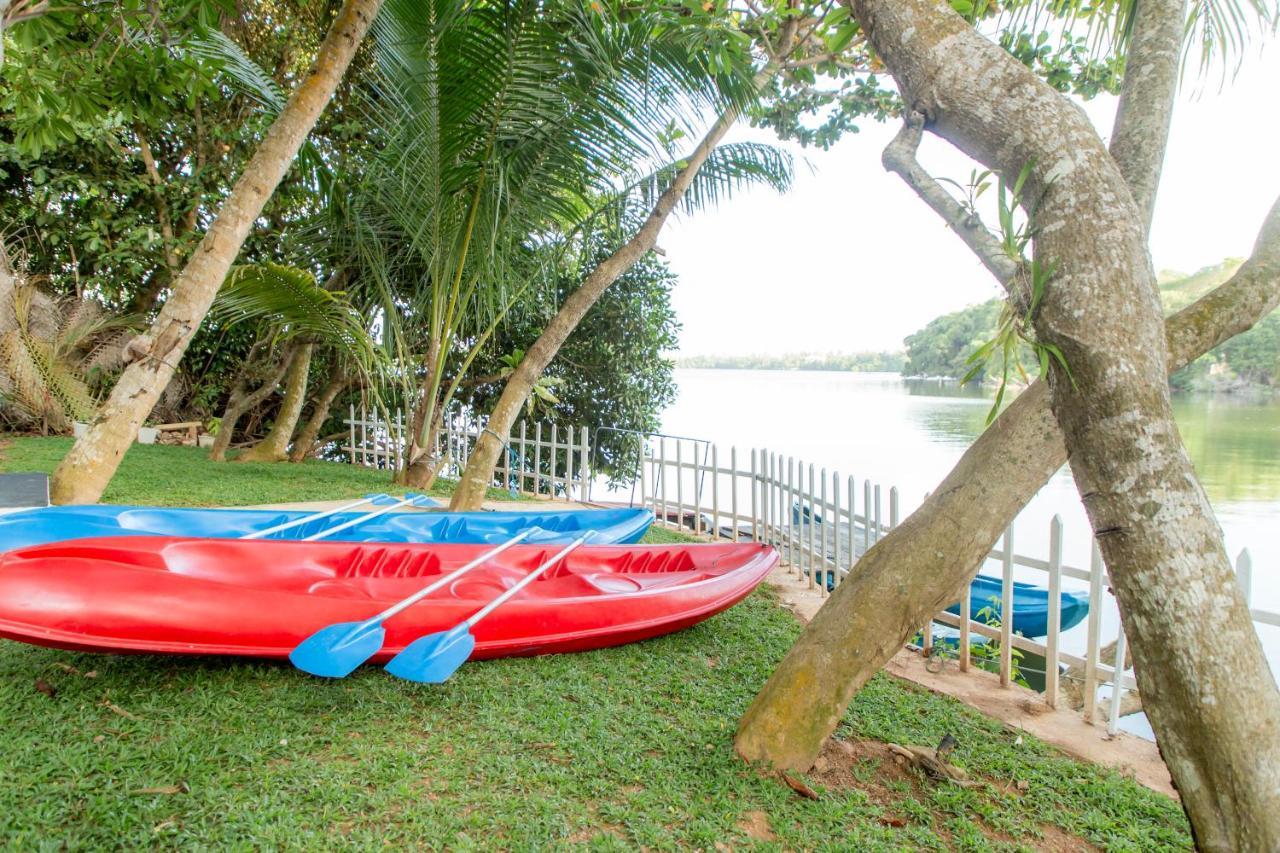 Scenery River Star Hotel Хикадува Екстериор снимка