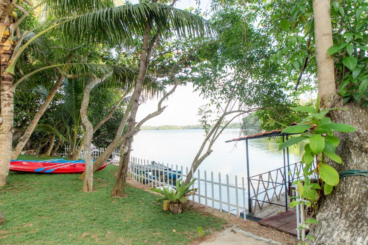 Scenery River Star Hotel Хикадува Екстериор снимка